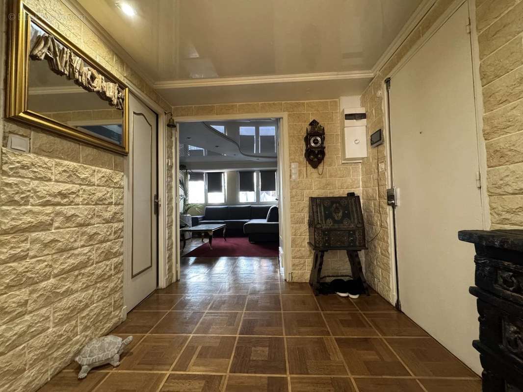 Appartement à MARSEILLE-8E