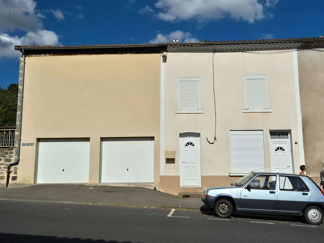 Maison à SAINT-DIER-D&#039;AUVERGNE