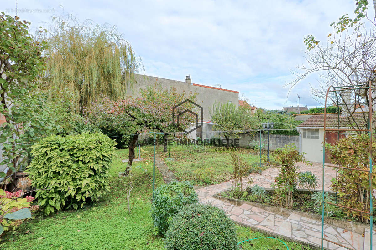 Maison à VILLIERS-SUR-MARNE