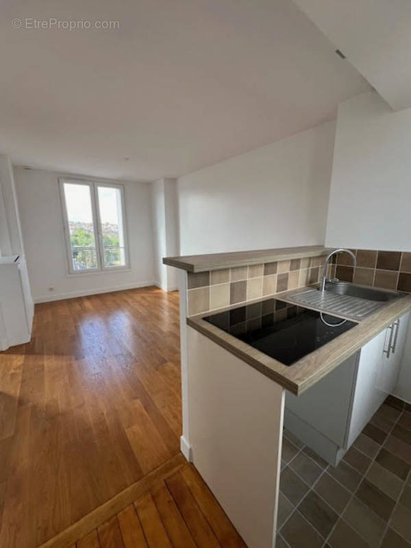 Appartement à NANTERRE