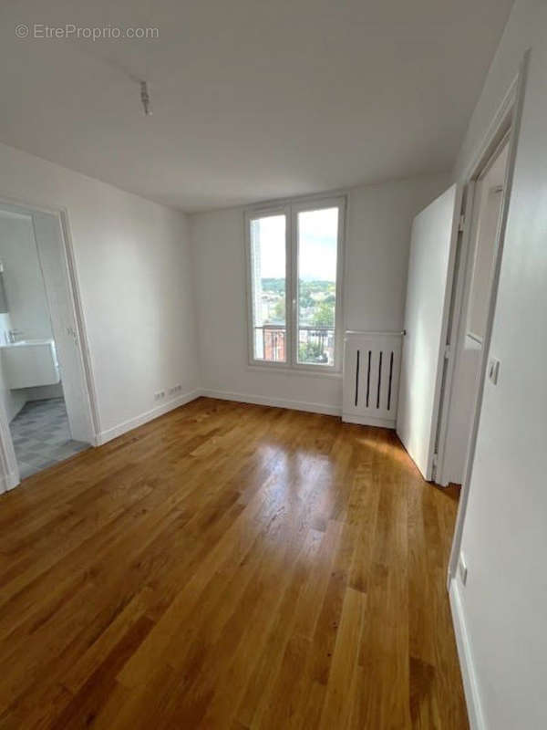 Appartement à NANTERRE