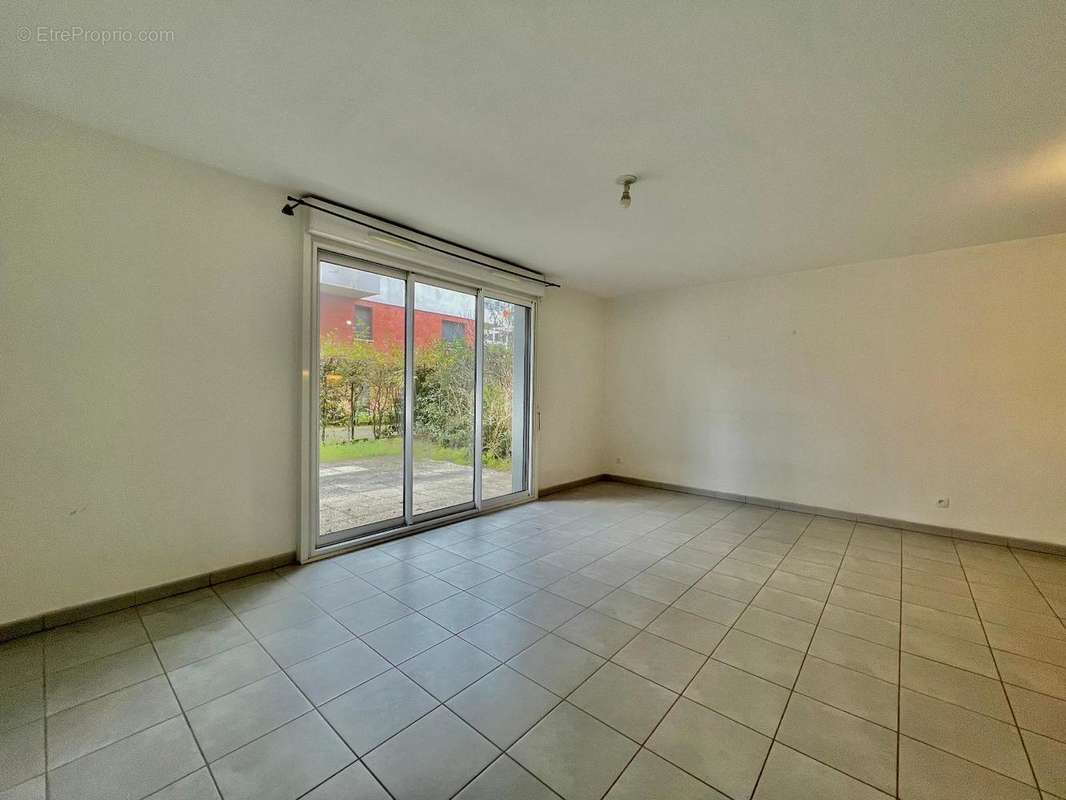   - Appartement à TOULOUSE