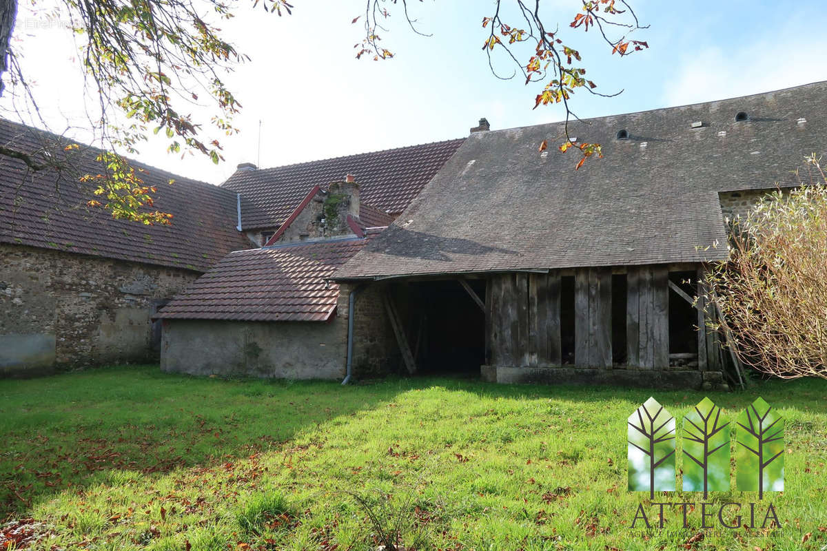 Maison à BONNAT