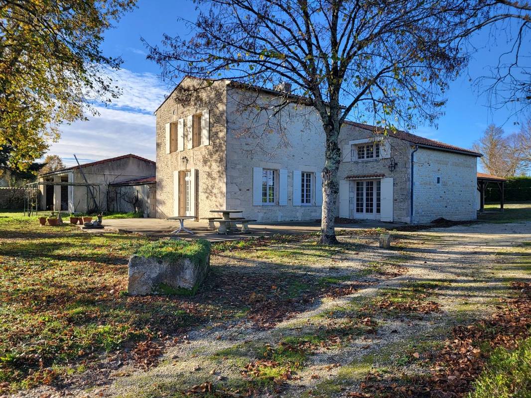 Maison à MAZERAY