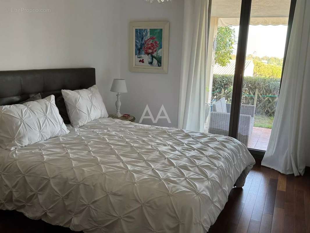 Appartement à VILLENEUVE-LOUBET