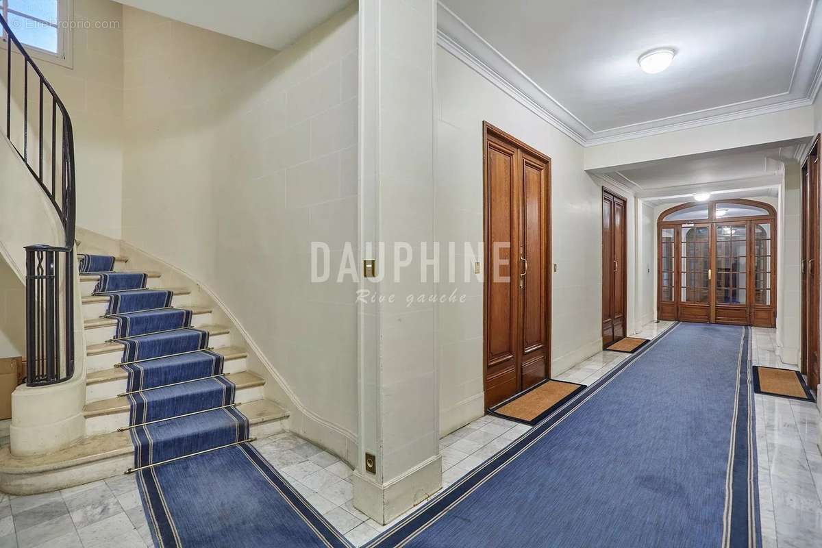 Appartement à PARIS-7E