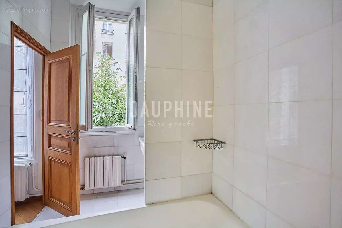 Appartement à PARIS-7E