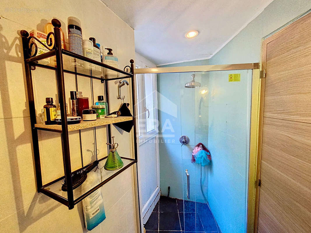 Appartement à MARSEILLE-2E