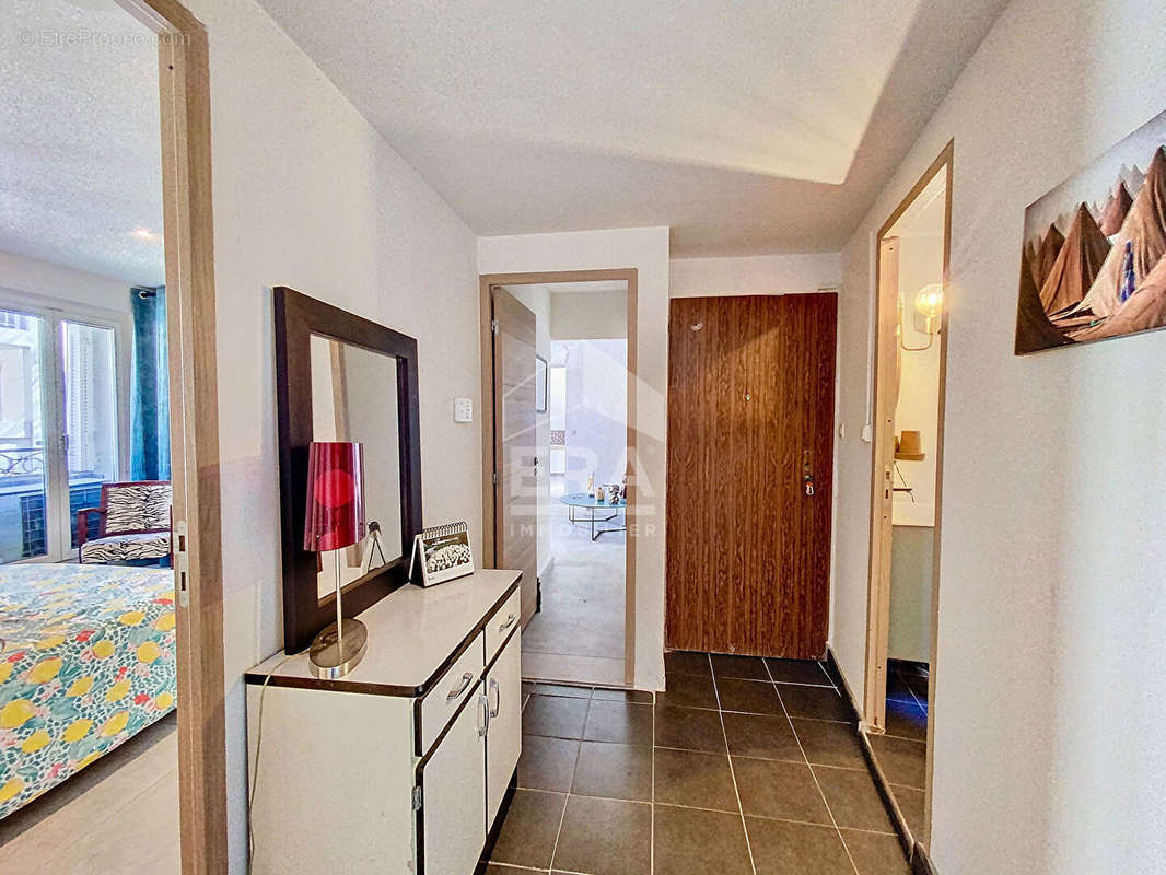 Appartement à MARSEILLE-2E