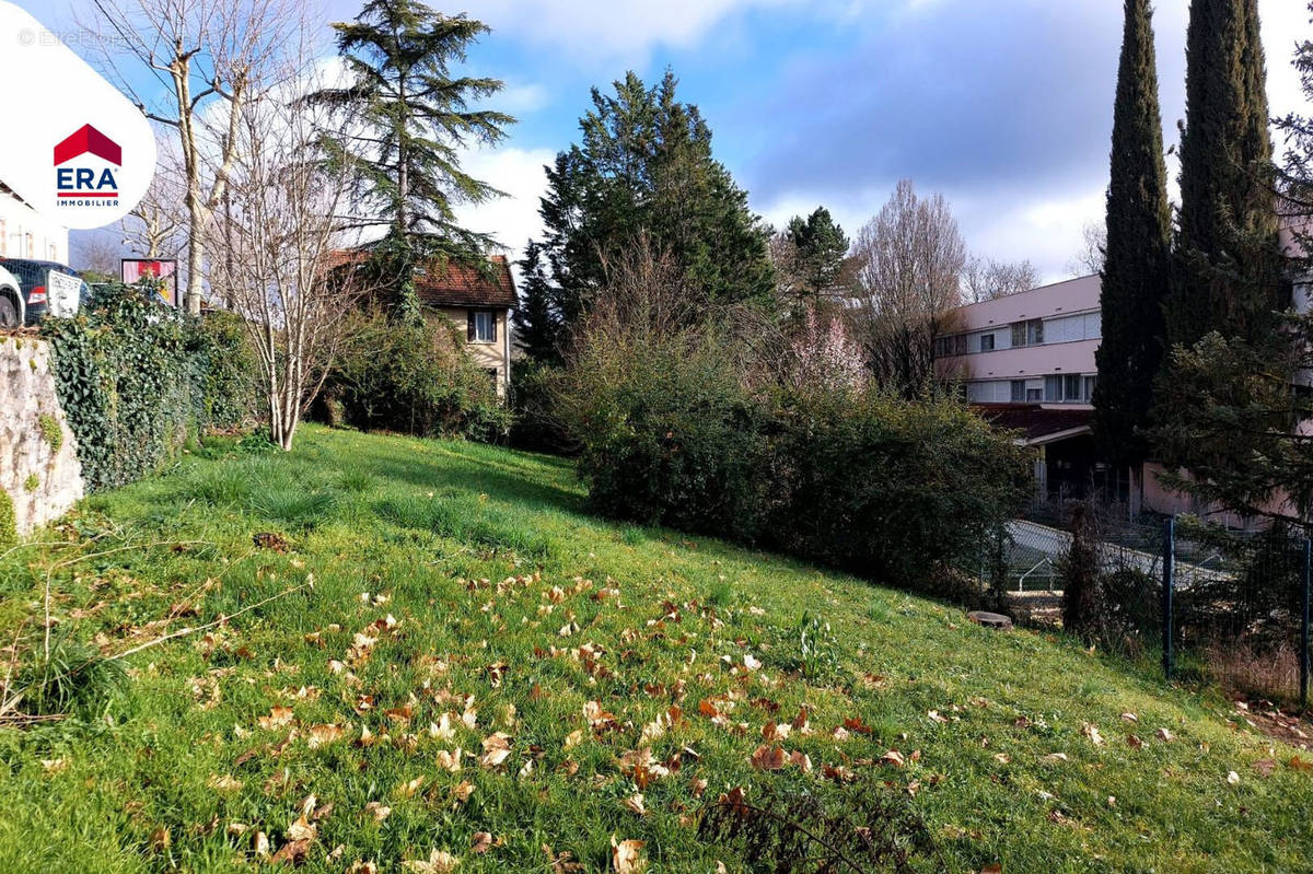 Terrain à FIGEAC