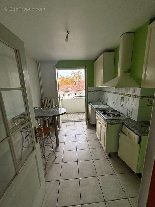 Appartement à SAINT-ETIENNE