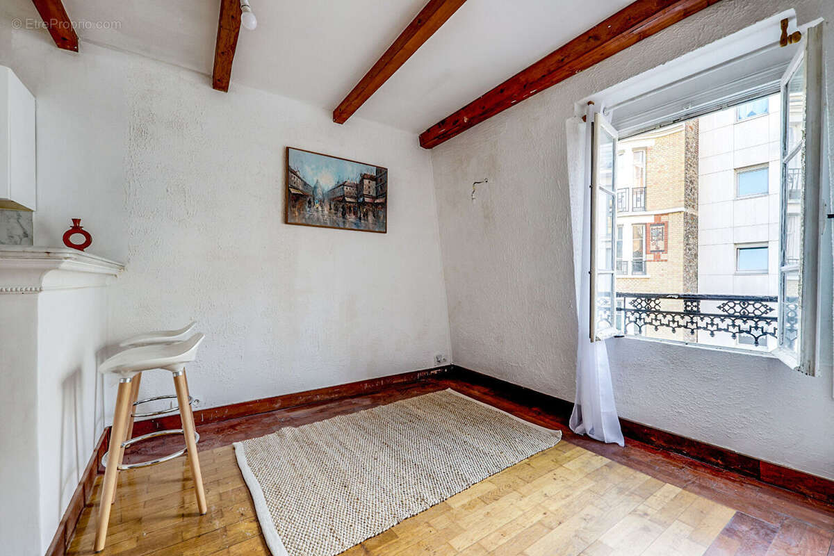 Appartement à PARIS-20E