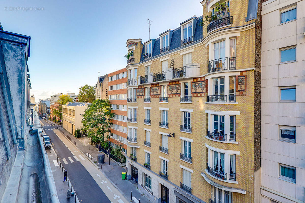 Appartement à PARIS-20E