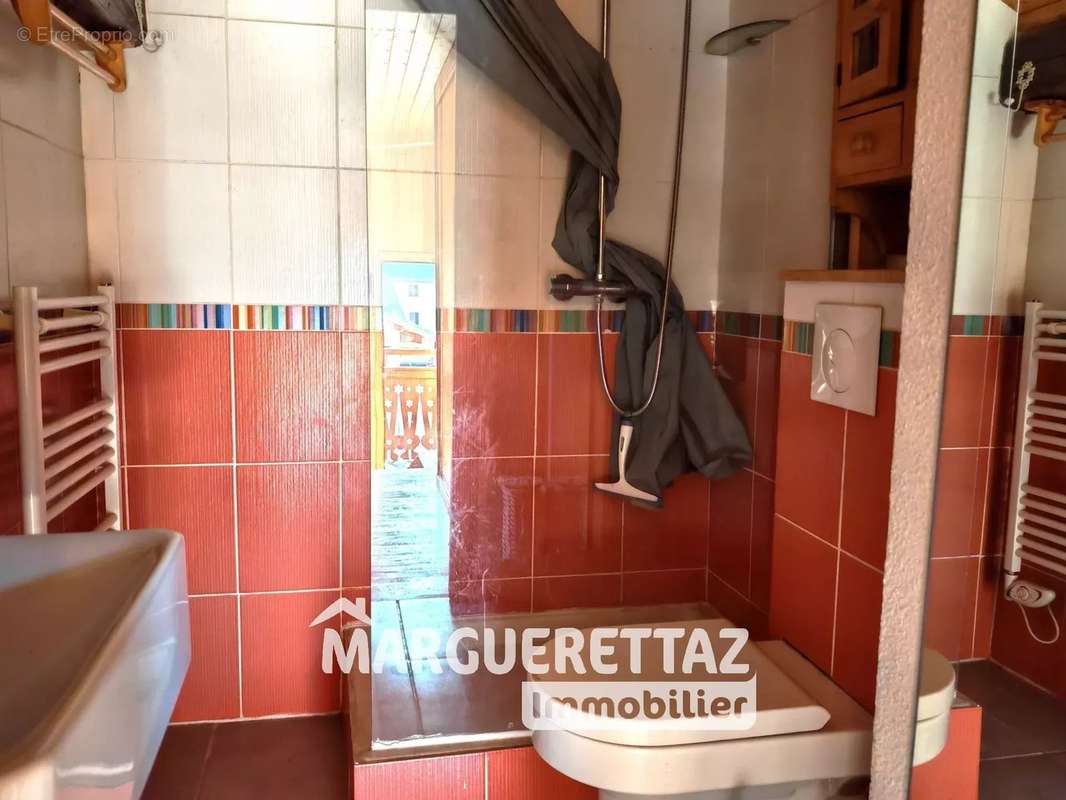 Appartement à MORILLON