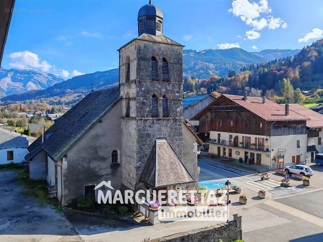 Appartement à MORILLON