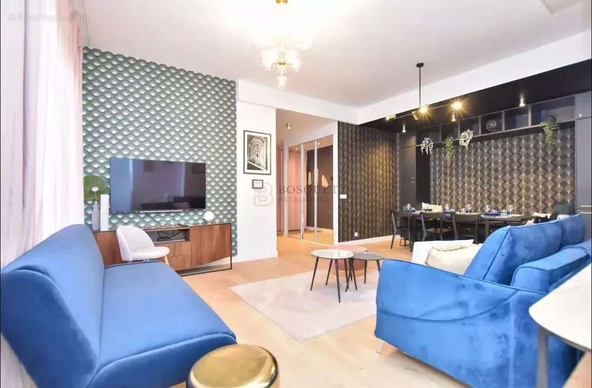 Appartement à PARIS-10E