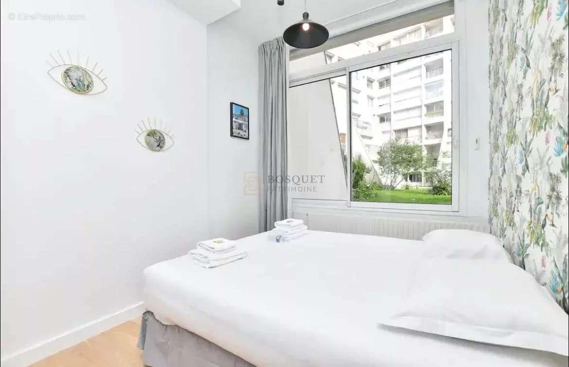 Appartement à PARIS-10E