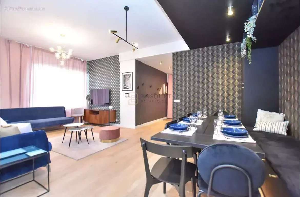 Appartement à PARIS-10E