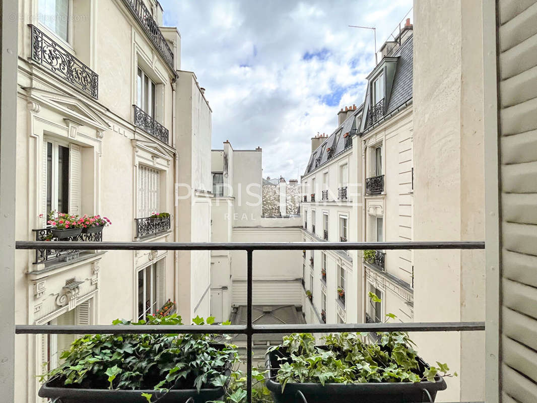 Appartement à PARIS-6E