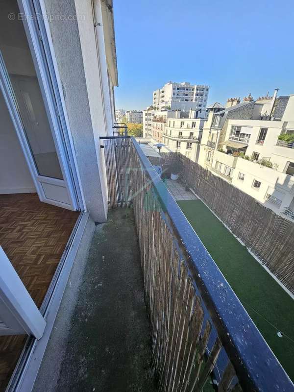 Appartement à PARIS-20E