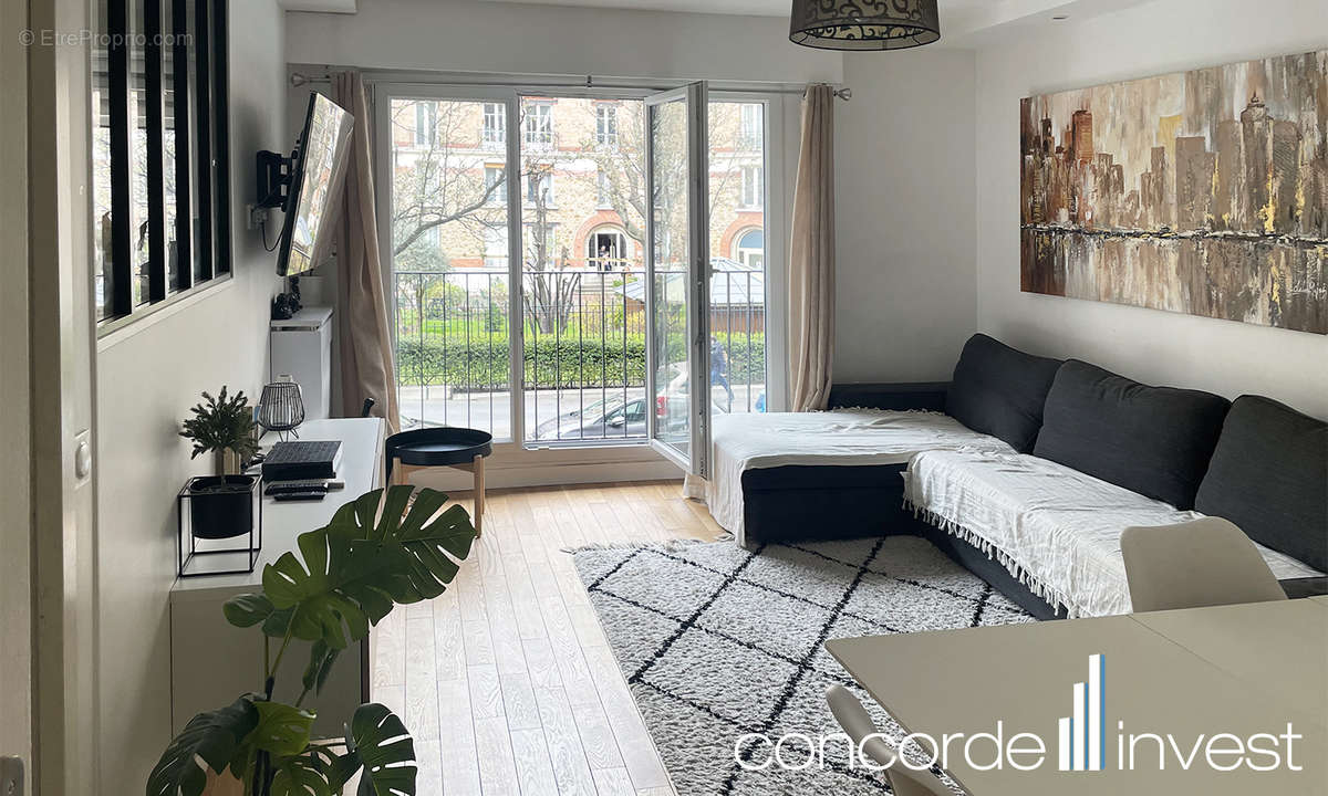 Appartement à PARIS-15E