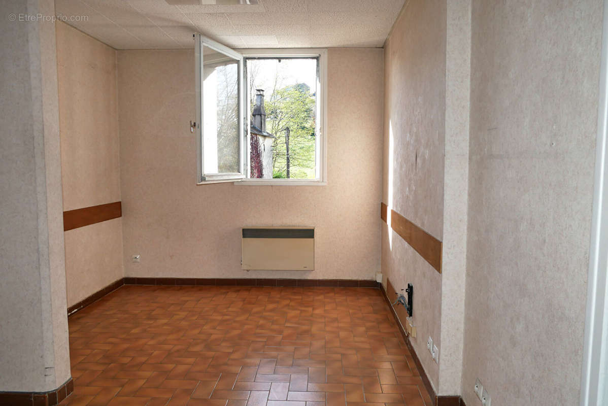 Appartement à OLORON-SAINTE-MARIE