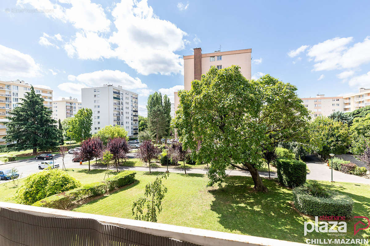 Appartement à CHILLY-MAZARIN