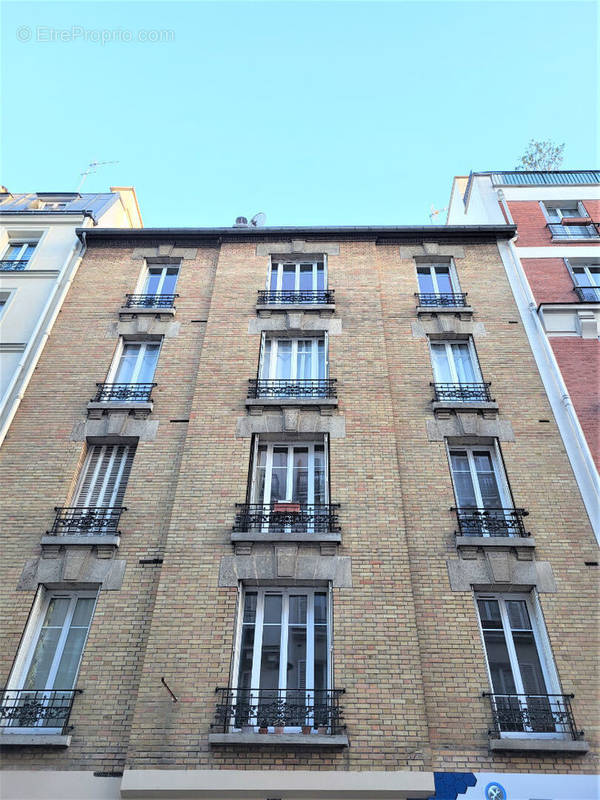 Appartement à PARIS-18E