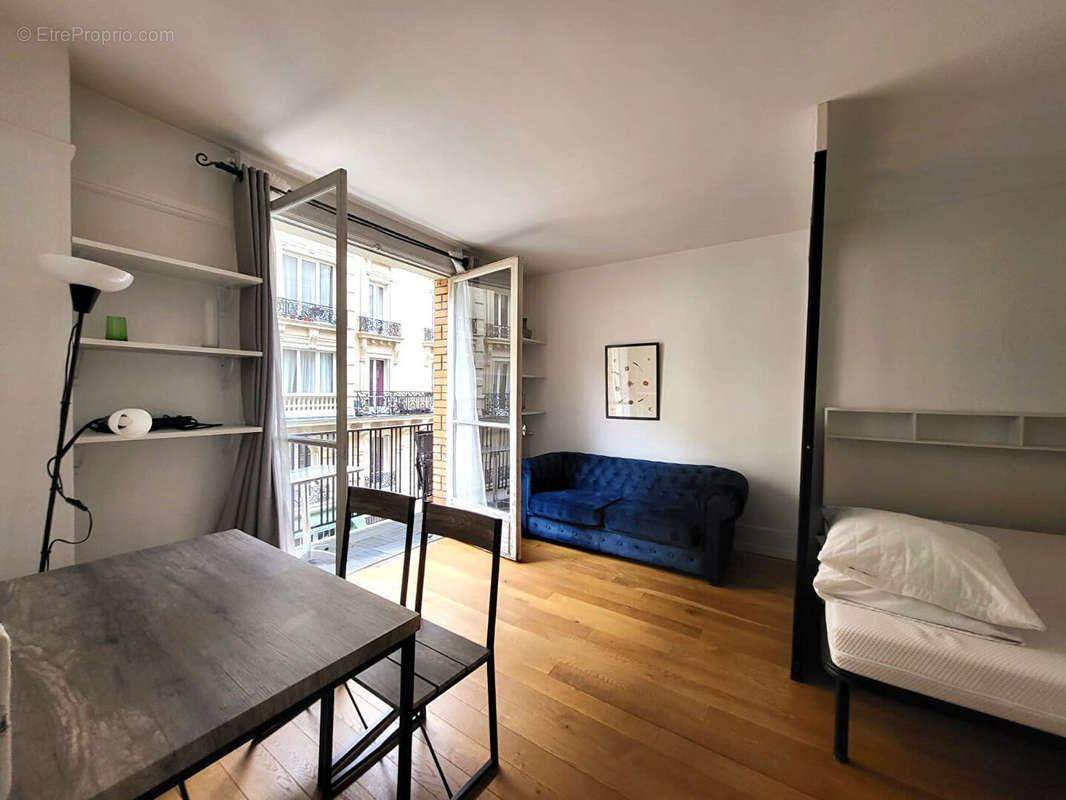 Appartement à PARIS-9E