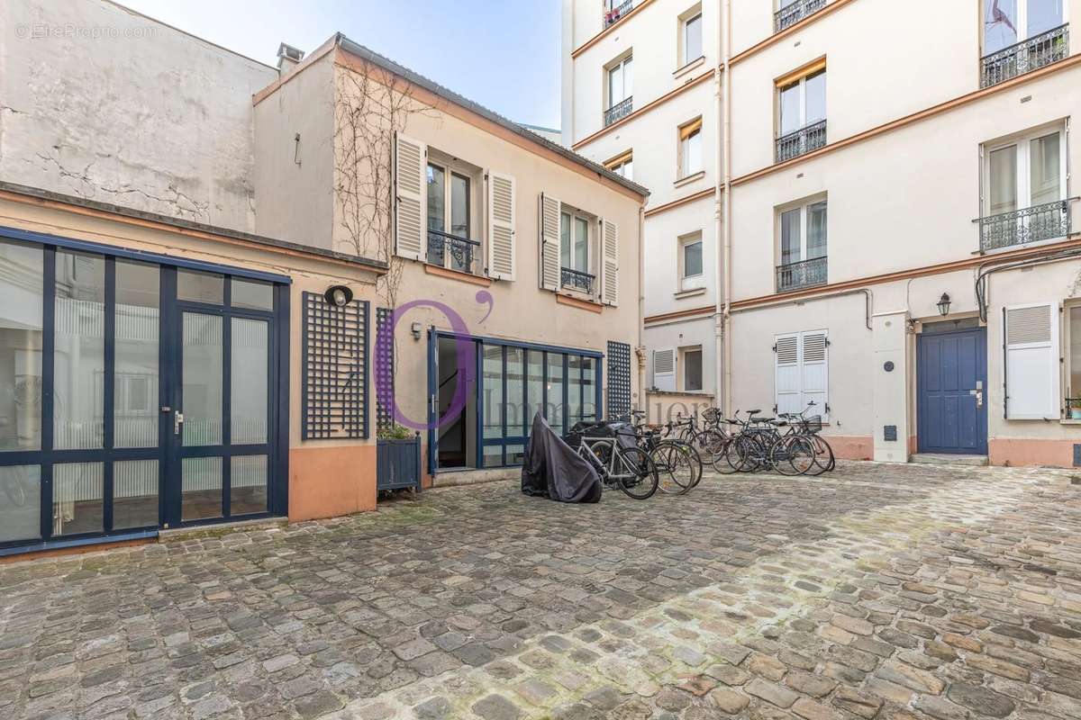 Appartement à PARIS-20E