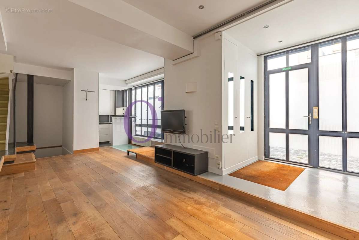 Appartement à PARIS-20E