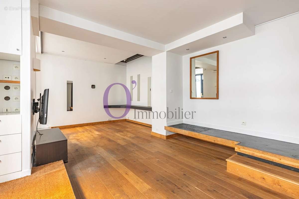 Appartement à PARIS-20E