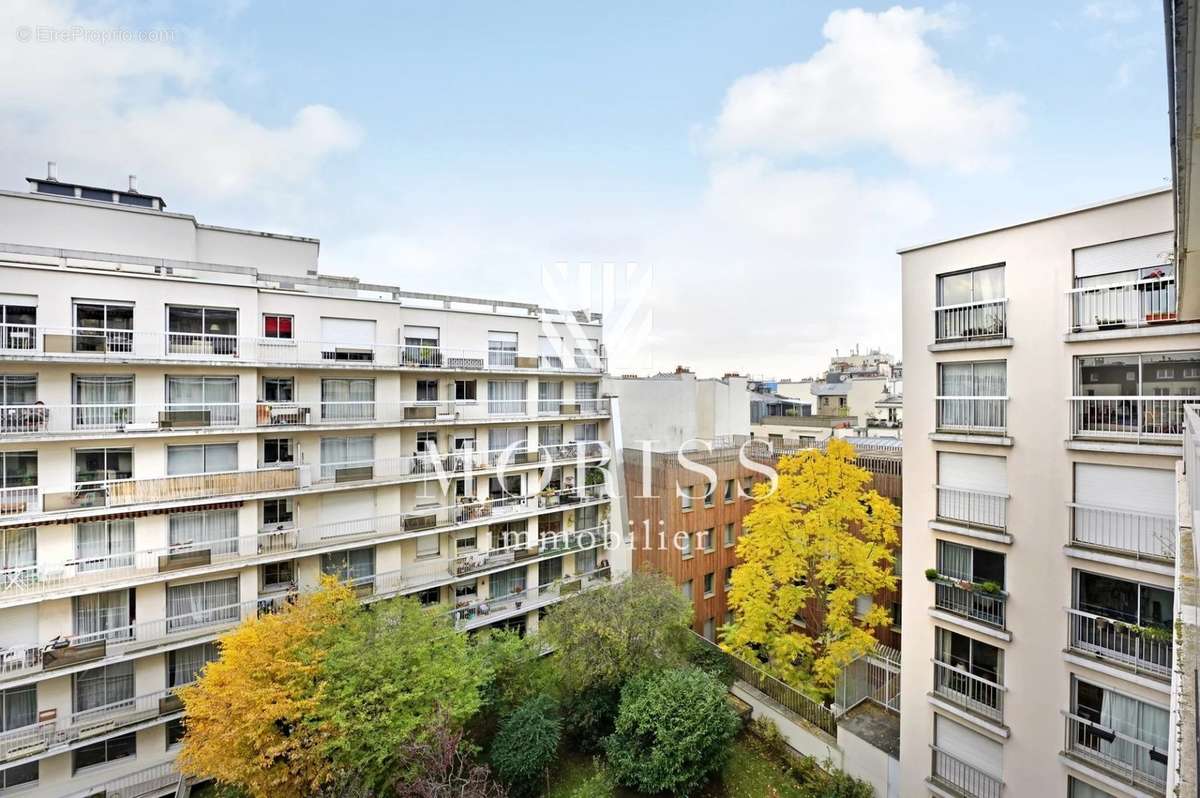 Appartement à PARIS-11E