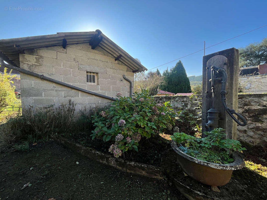 Maison à SAINT-SULPICE-LAURIERE