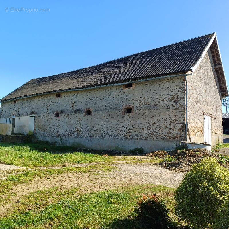 Maison à SAINT-BERTHEVIN