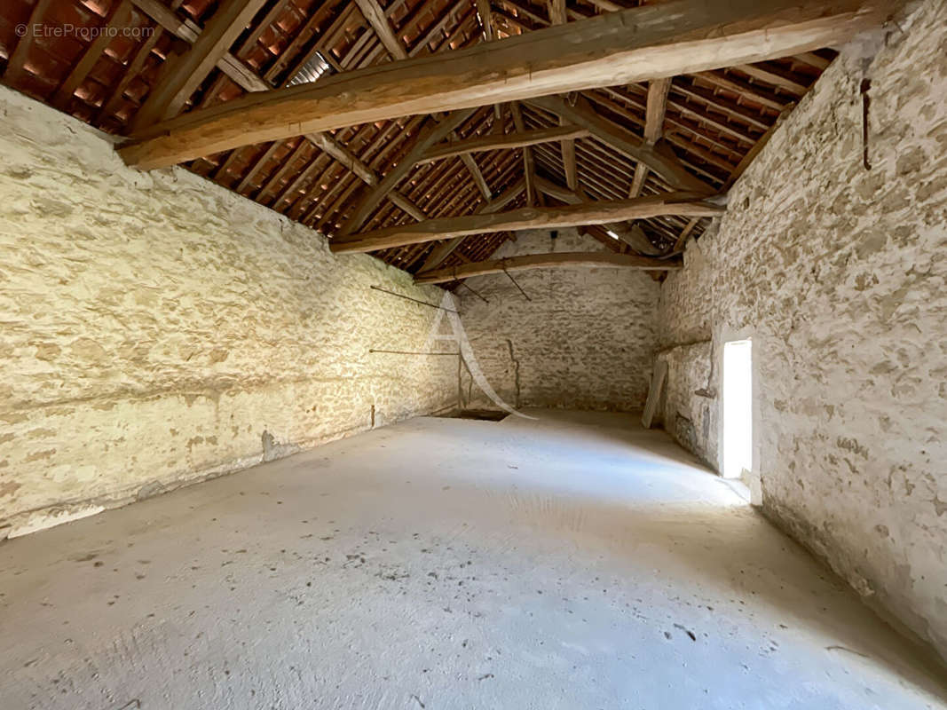 Appartement à AUVERS-SUR-OISE