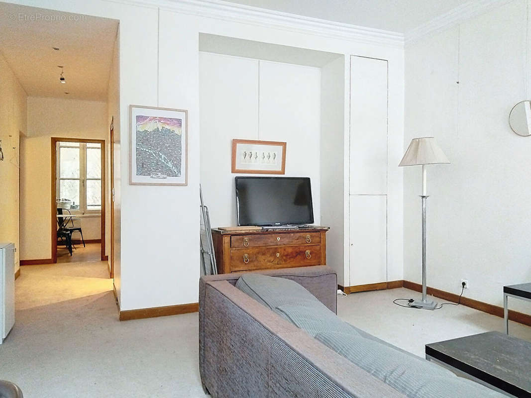 Appartement à PARIS-9E