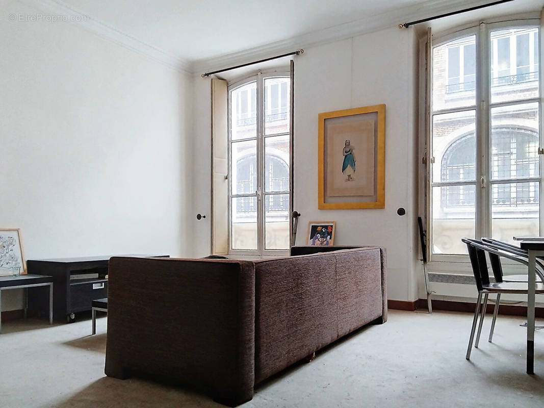 Appartement à PARIS-9E