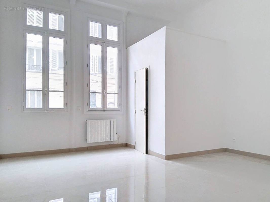 Appartement à PARIS-9E