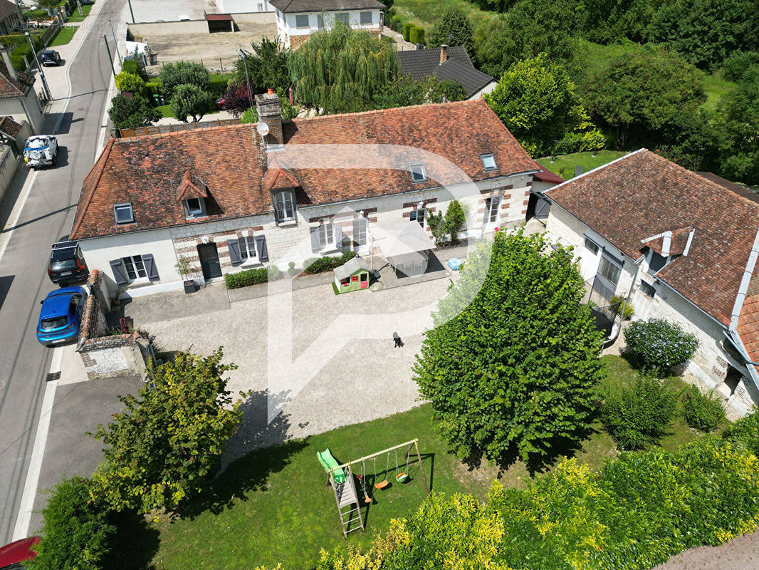 Maison à SAINT-LYE