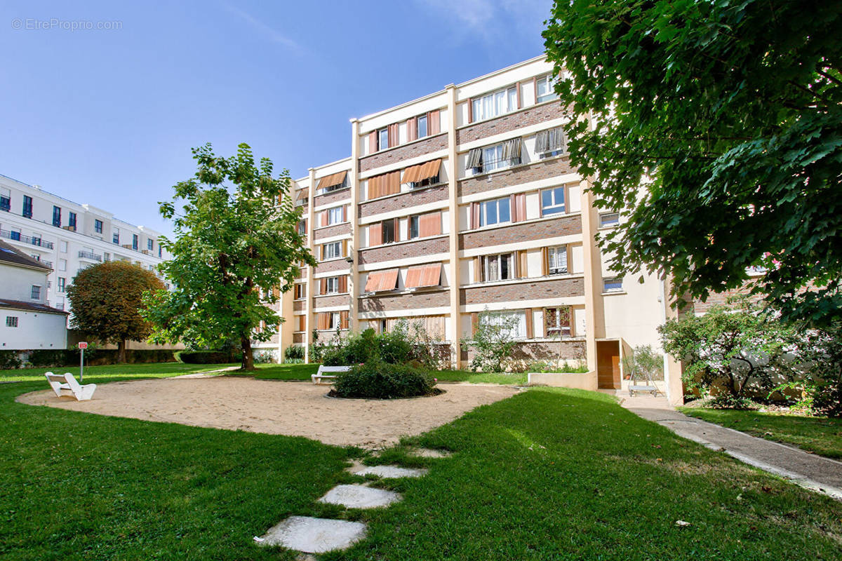 Appartement à COLOMBES