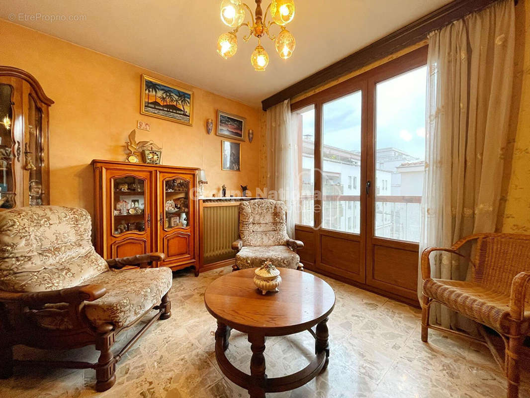 Appartement à MARSEILLE-10E