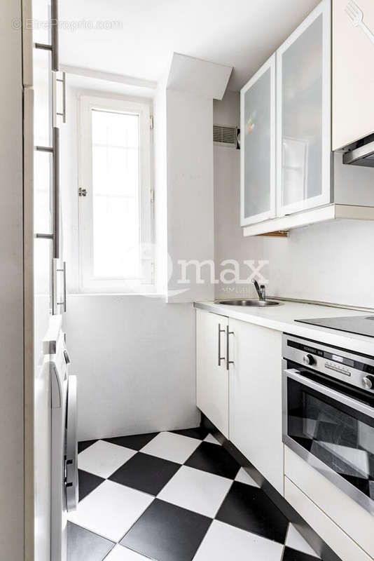 Appartement à LEVALLOIS-PERRET