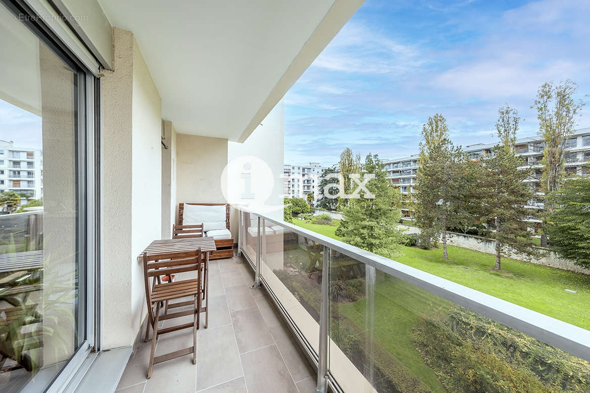 Appartement à LEVALLOIS-PERRET