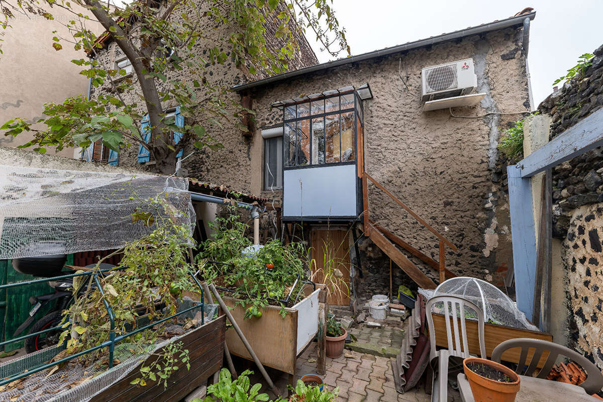 Maison à CLERMONT-FERRAND