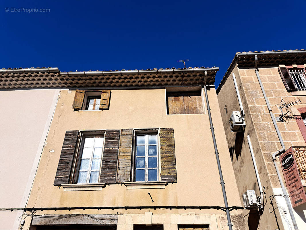 Maison à MALAUCENE