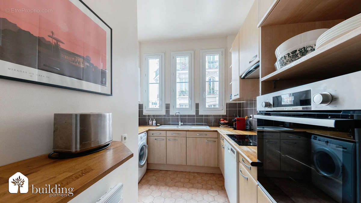 Appartement à COURBEVOIE