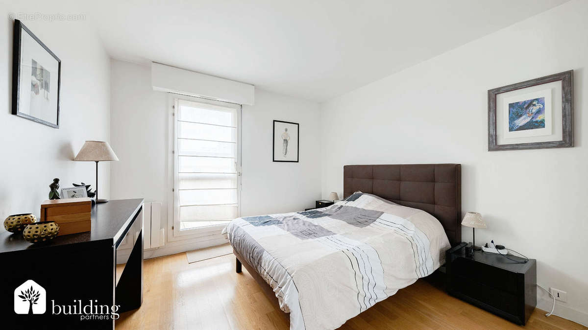 Appartement à LEVALLOIS-PERRET