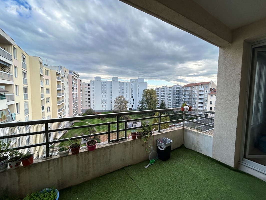 Appartement à LYON-7E