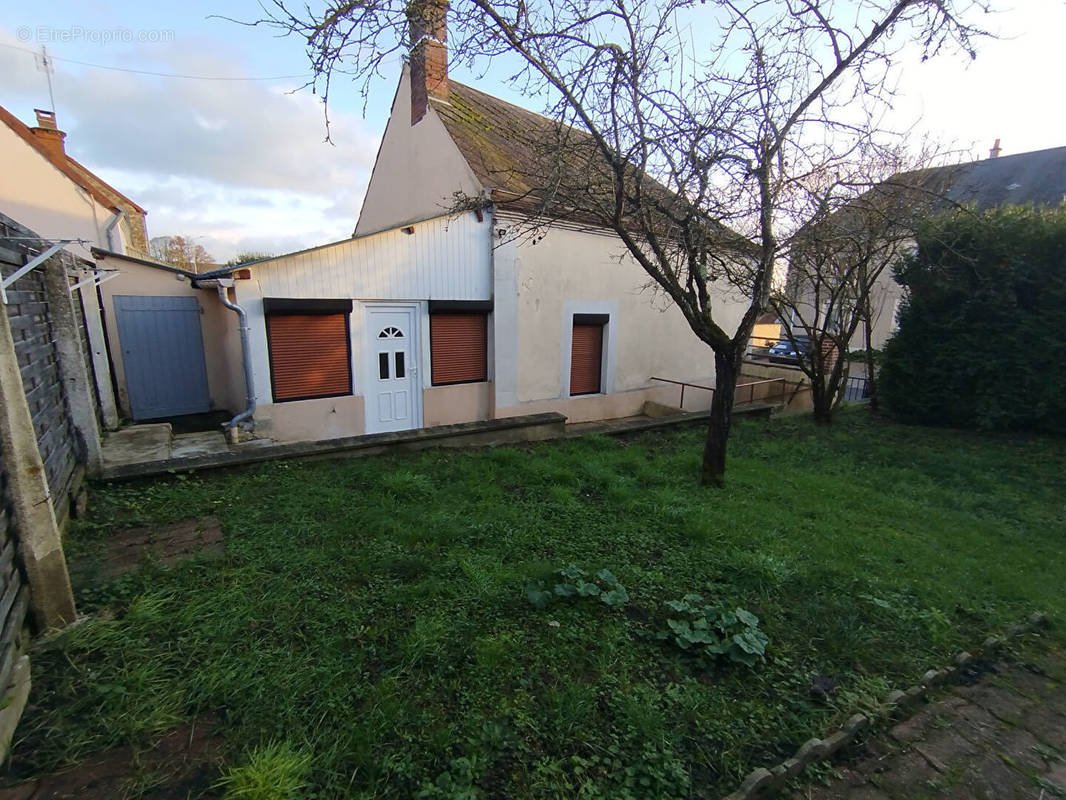 Maison à LAMNAY